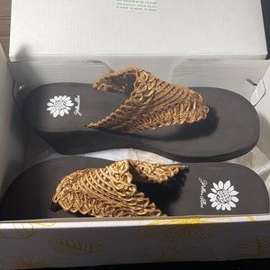 YELLOWBOX Charm Brown 8.5W Sandals